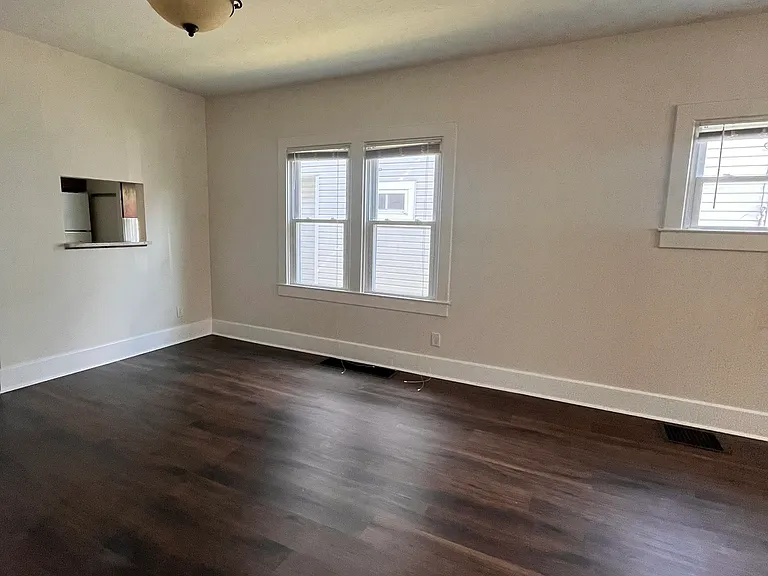 1217 Schiller Ave #1 — Photo 5