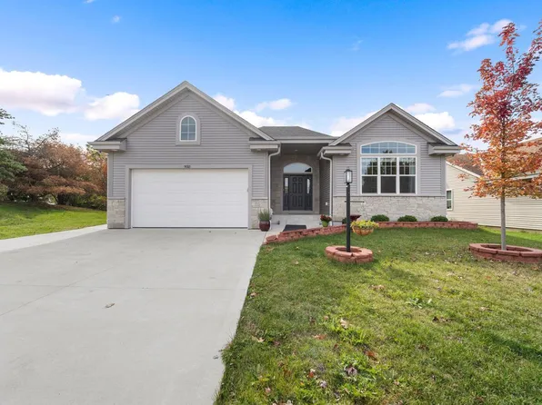 9015 Prairie Crossing DRIVE, Franksville, WI 53126