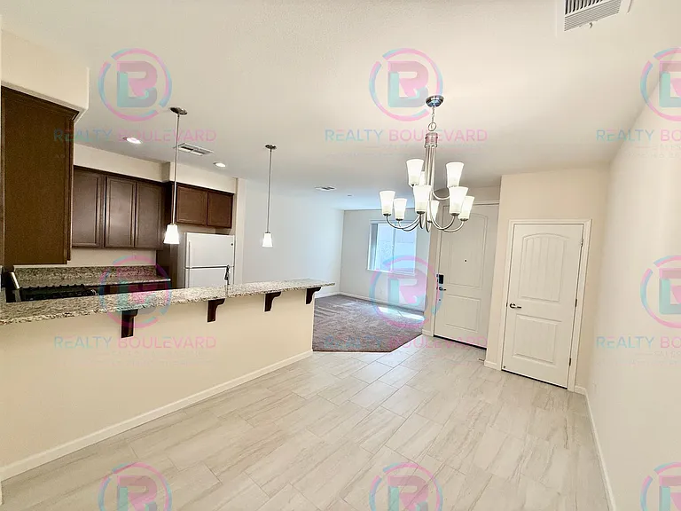 1019 Middle Gate Rd — Photo 4