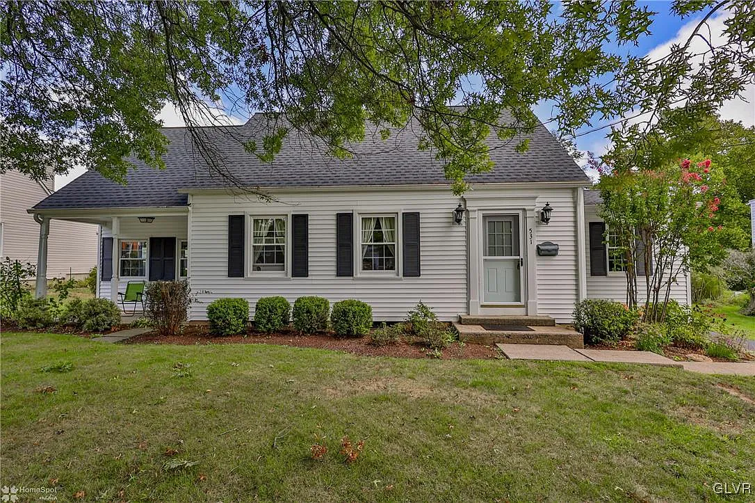 531 Charles St photo 1