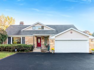 140 E Morrison Ave, Mount Prospect, IL 60056