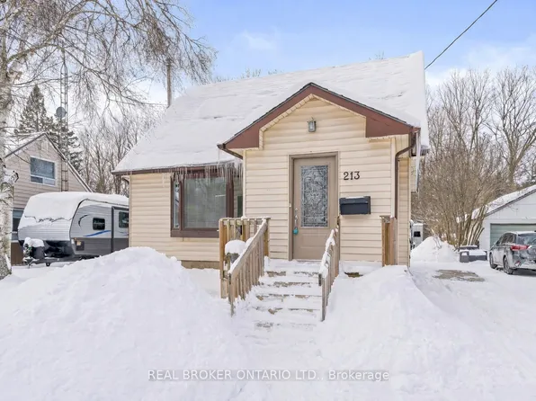 213 Mason Blvd, Halton Hills, ON L7J 1A7