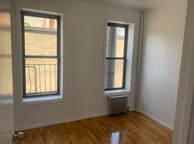 717 9th Ave