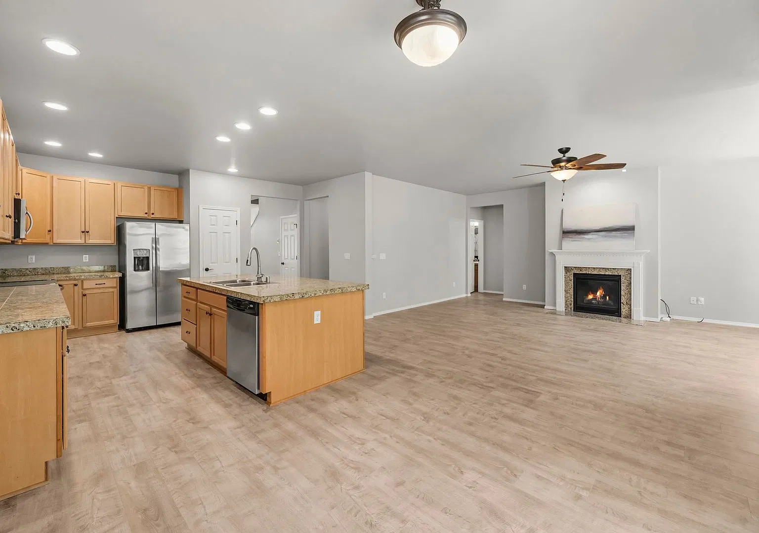 Spacious 5-Bedroom Home in Gig Harbor North with Greenbelt Setting — Photo 4