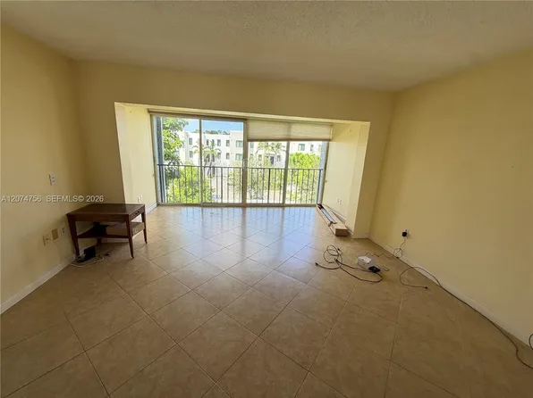 4242 Deste Ct APT 304, Lake Worth, FL 33467