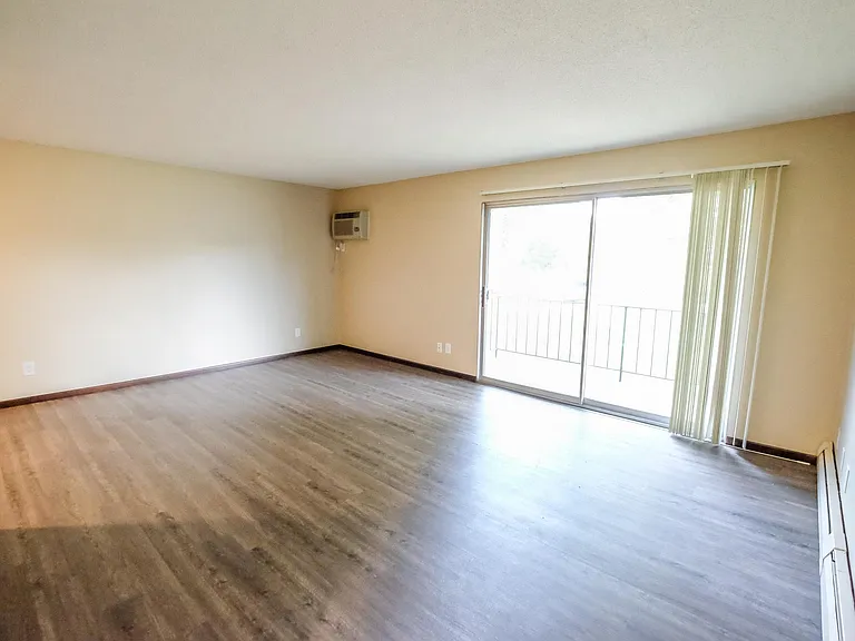 3804 Highcrest Rd — Photo 15