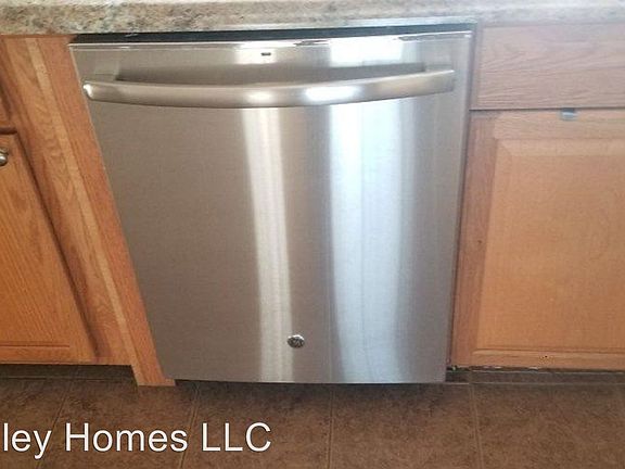 4th image of 6054 Applecrest Ct #D