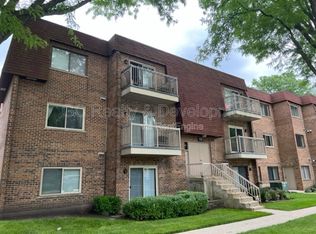 709 W Central Rd APT A5, Mount Prospect, IL 60056