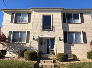 12521 Chardin Pl APT 3, Saint Louis, MO
