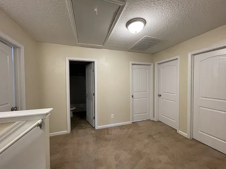 1322 Windrow Dr — Photo 9