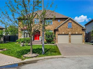 13 Alex Grant Pl, Saint Catharines, ON L2P 0A2