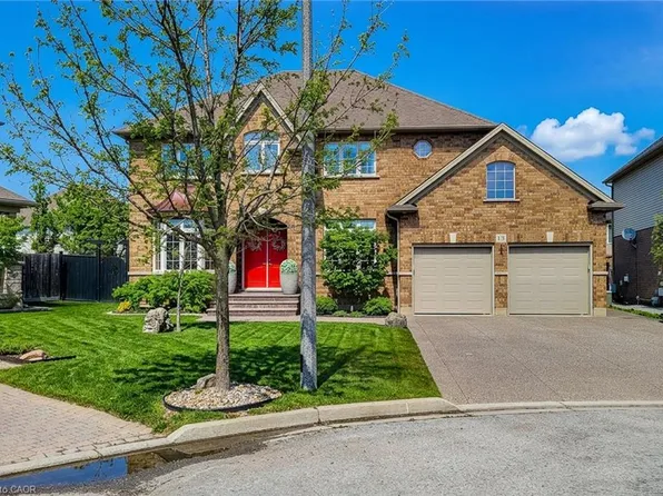13 Alex Grant Pl, Saint Catharines, ON L2P 0A2