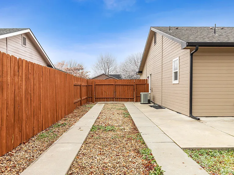 2182 E Clarene St — Photo 24
