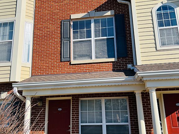 3rd image of 2616 McKnight Crossing Ct