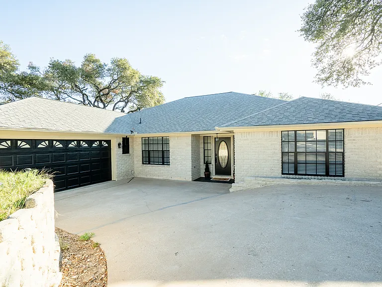 20712 Camel Back St — Photo 41