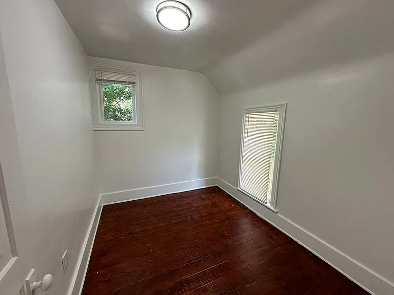 1253 College Ave NE — Photo 9
