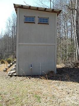 Well house/Deer Stan