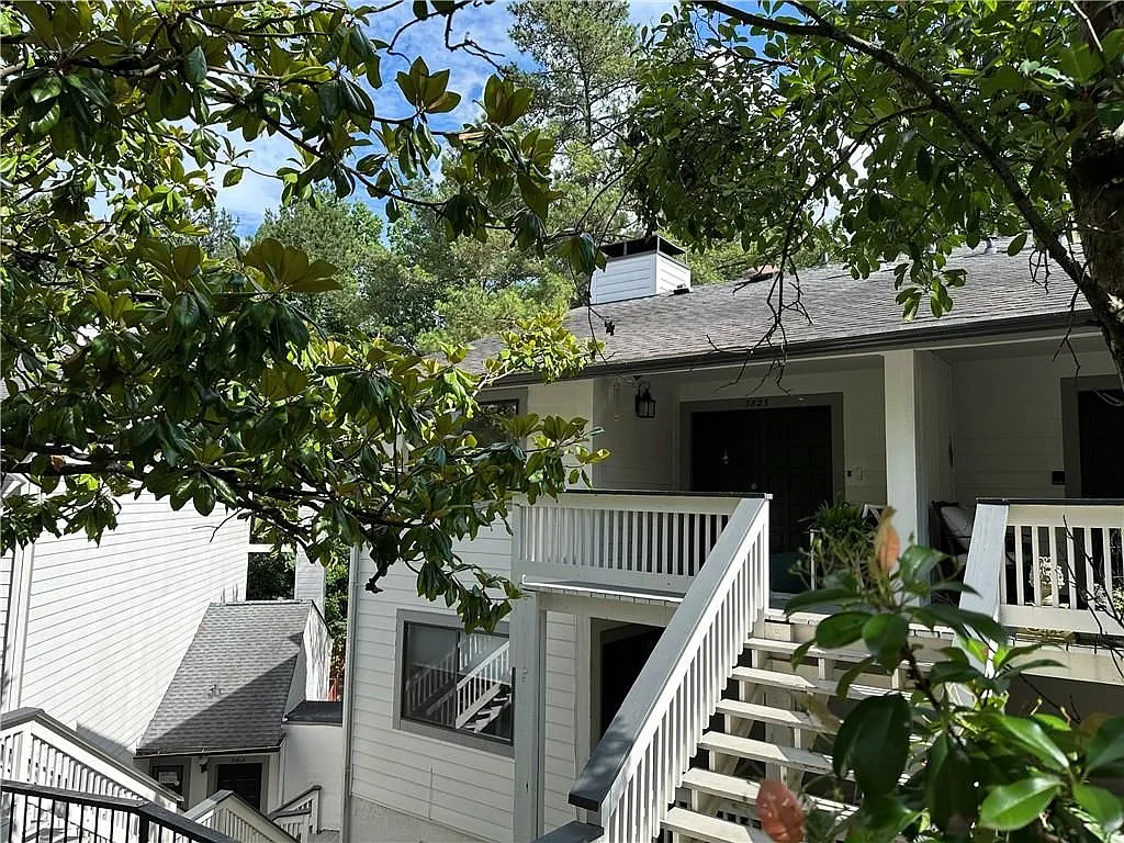 4 bed, 3.0 bath, 2312 sqft, $3,250 — Photo 1