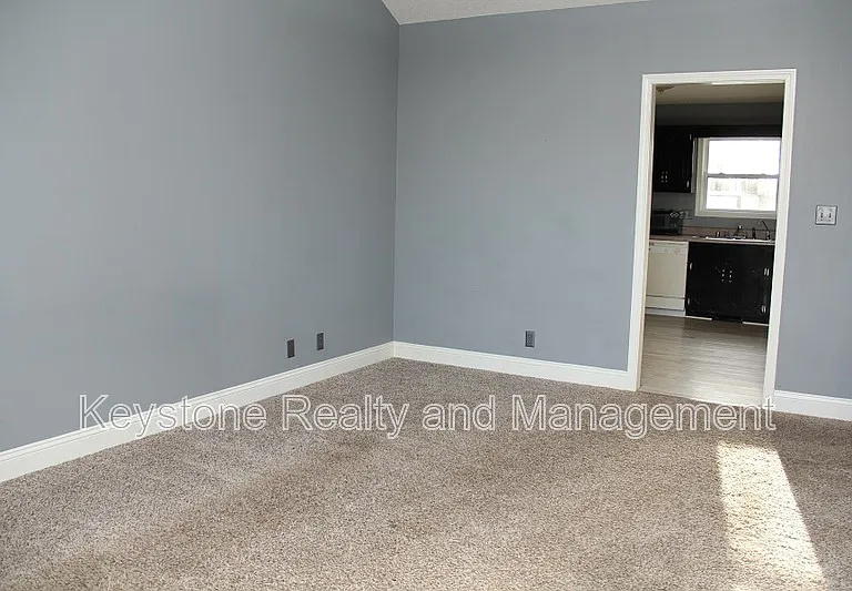 1909 Timberline Cir — Photo 4