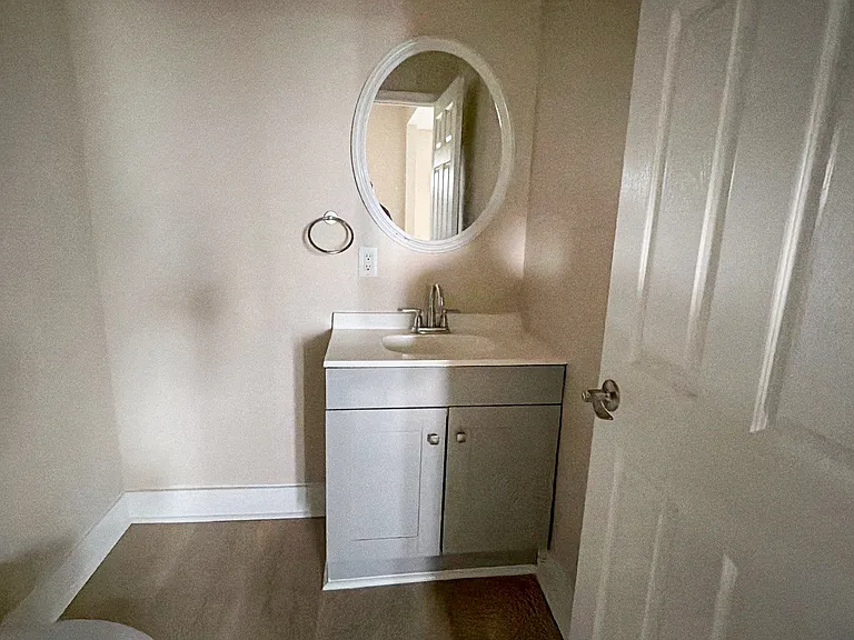 3411 Reisterstown Rd — Photo 8
