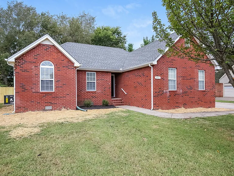 2431 English Hill Dr — Photo 1