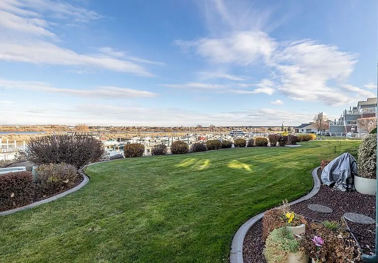 300 Col Point Dr #C-201 — Photo 27