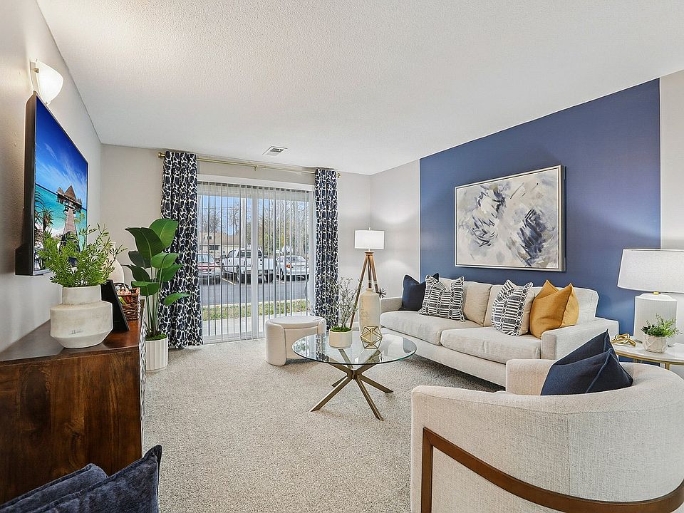 5-web-or-mls-N Michigan Rd 6a-S2211-005