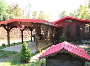 5821 Highlands Rd, Franklin, NC 28734