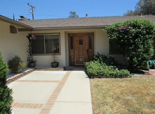 30 S Almond Ave, Oak View, CA 93022