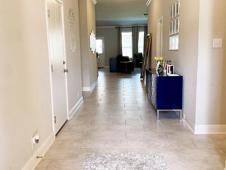 13546 Meredith Cv — Photo 2