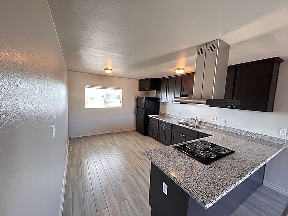 4th image of 1317 E Alondra Blvd #1317EALONDRA
