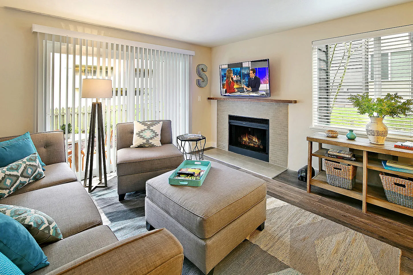 Starboard Apartments — Photo 3