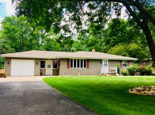 N1647 Greenwood Rd, Greenville, WI 54942