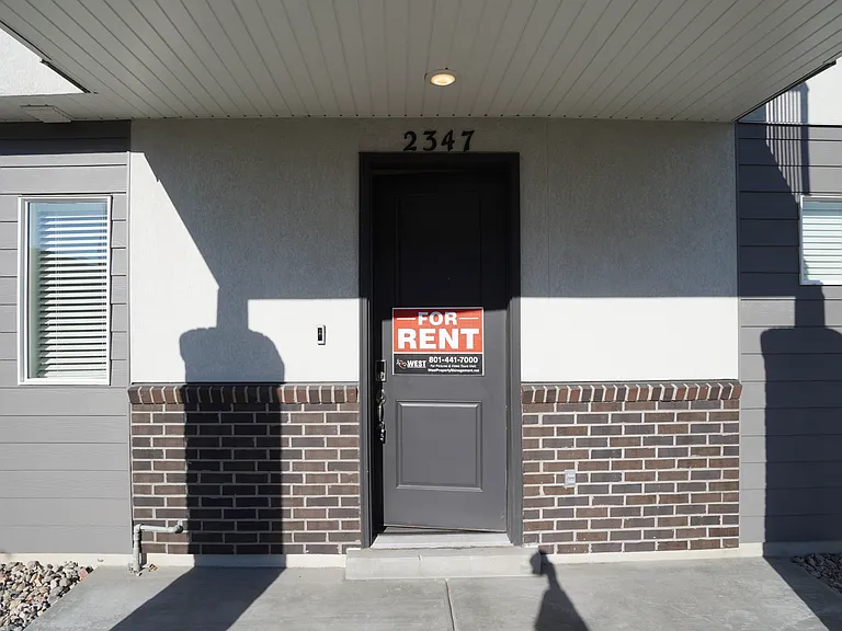 2347 W Jenna — Photo 4