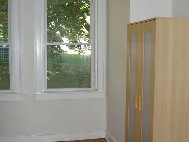 404 Pearl St #1E — Photo 3