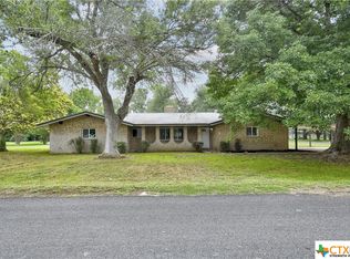 182 Rio Grande Dr, Seguin, TX 78155