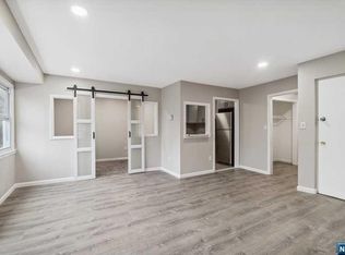 188 Park St, East Orange, NJ 07017