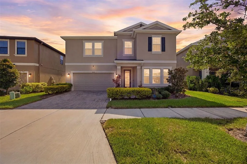 5 bed, 3.0 bath, 3380 sqft, $4,000 — Photo 1