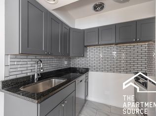 6830 N Sheridan Rd APT 254, Chicago, IL 60626