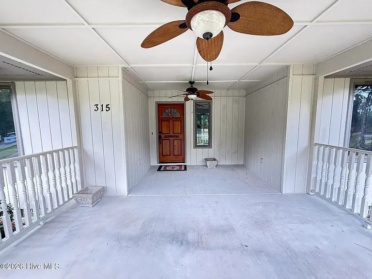315 W Craven Ave — Photo 7