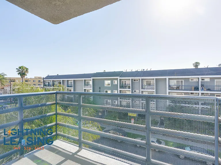 Renaissance suites — Photo 31