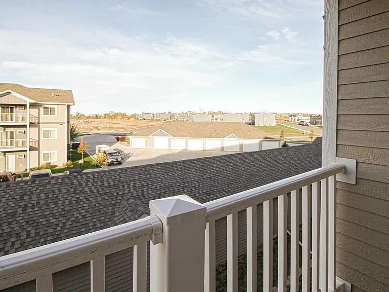 Auburn Ridge Apartments — Photo 47
