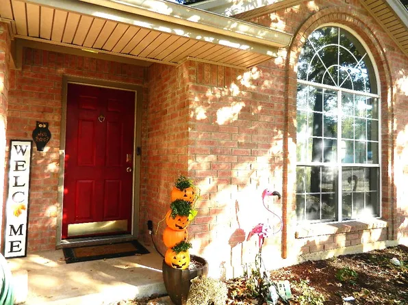 224 Spruce Cir, Azle, TX 76020