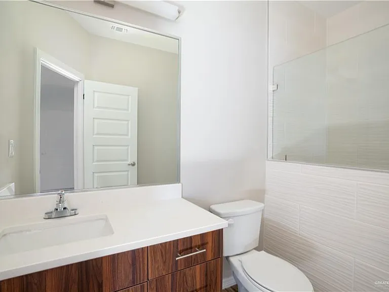 4116 Walnut Ave #1 — Photo 7