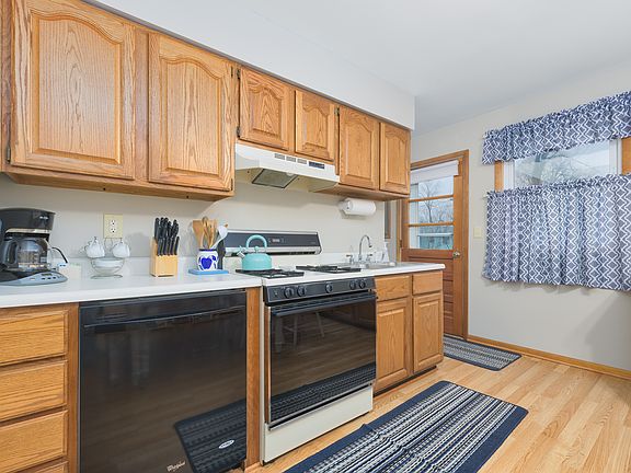 2nd image of 1009 Monroe Blvd