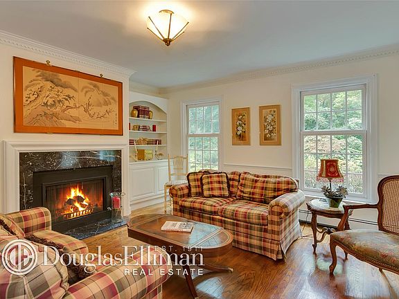 3rd image of 7 North Ct