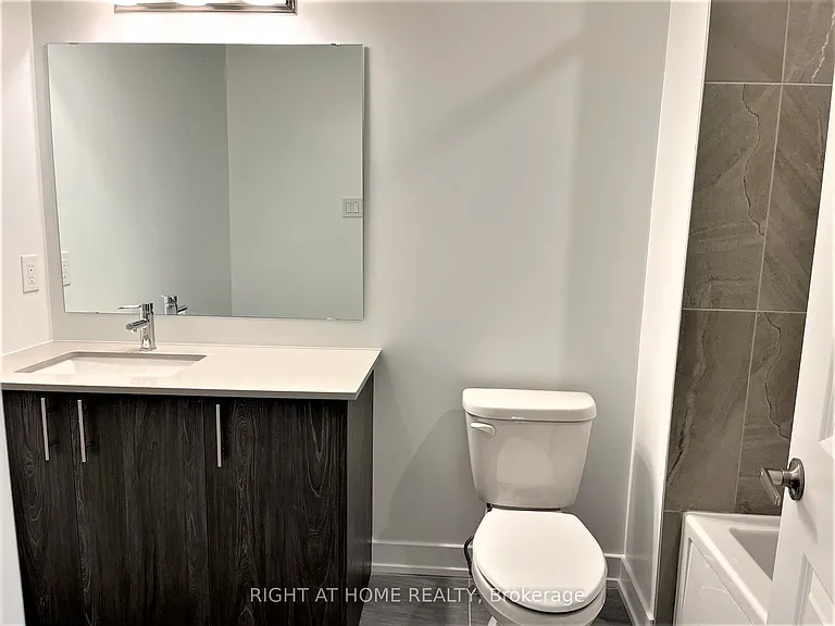 902 Duxbury Ln — Photo 25