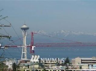 601 14th Ave E #303, Seattle, WA 98102