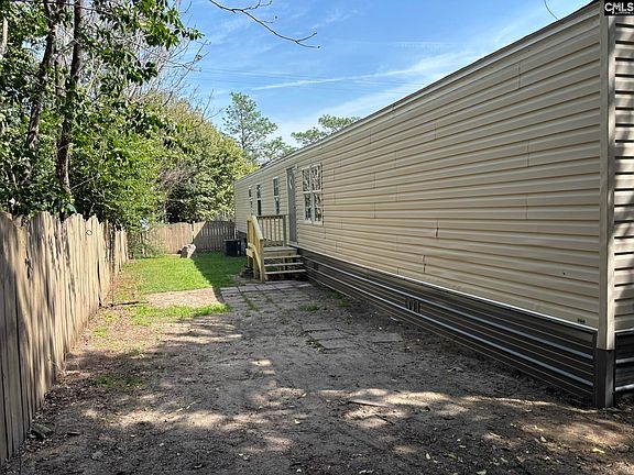 2nd image of 157 Sandy Springs Ln