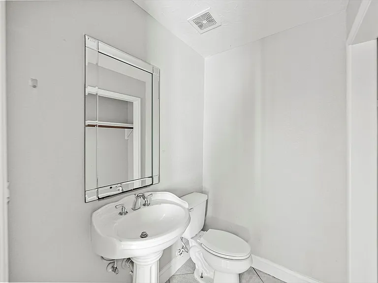 1209 Dogwood Dr — Photo 12